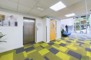 28 Central Park Avenue, North Hill, Plymouth - Image 2